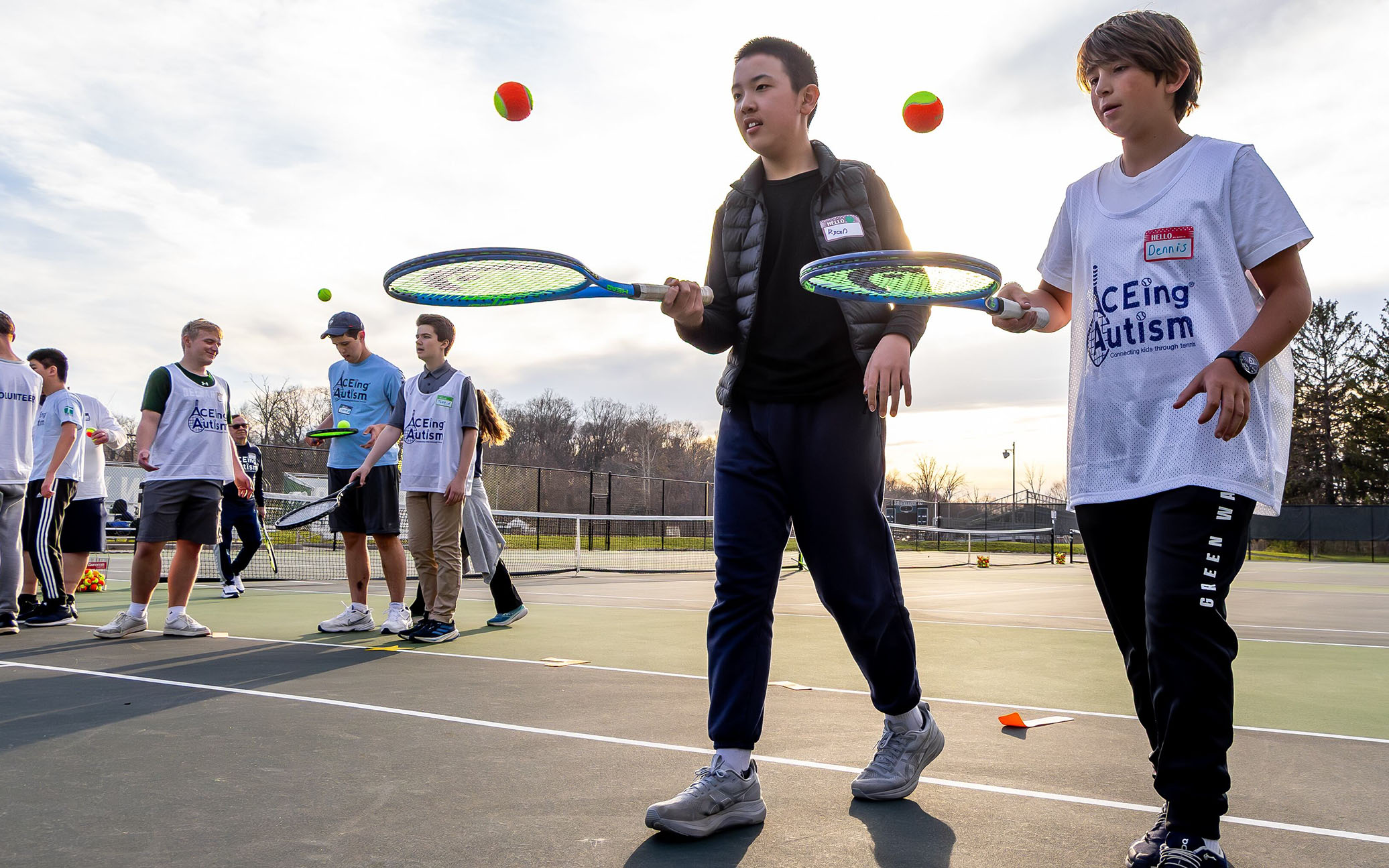 Imagen ilustrativa: Tenis para todos: abriendo canchas y corazones — Educación