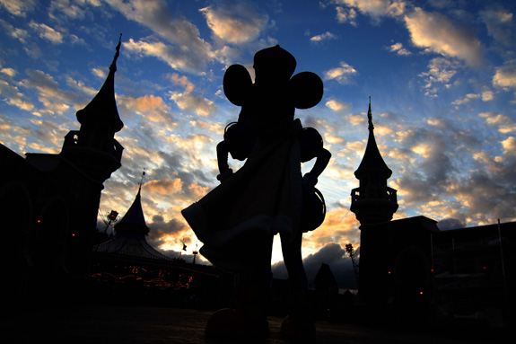 Dozens of families attempting to sue Disney over changes to the disability access policy at its theme parks cannot proceed collectively, a federal judge has ruled. (Joe Burbank/Orlando Sentinel/MCT)
